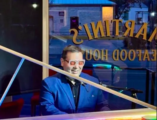 where do the locals eat in Fredericksburg TX Martini's Seafood